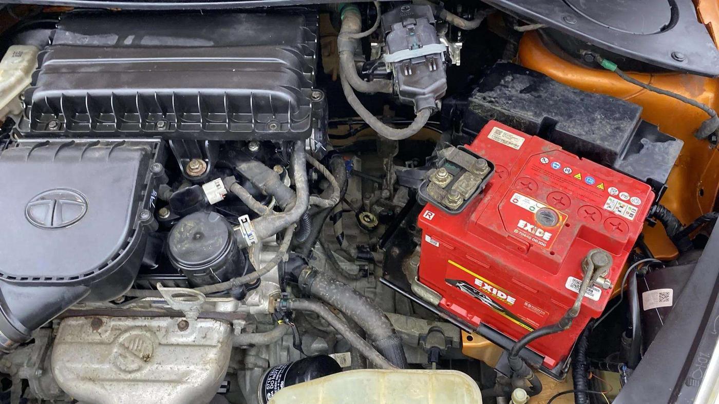 2018 Tata TIAGO NRG PETROL, Petrol, Manual, 35,819 km, Engine View - Left