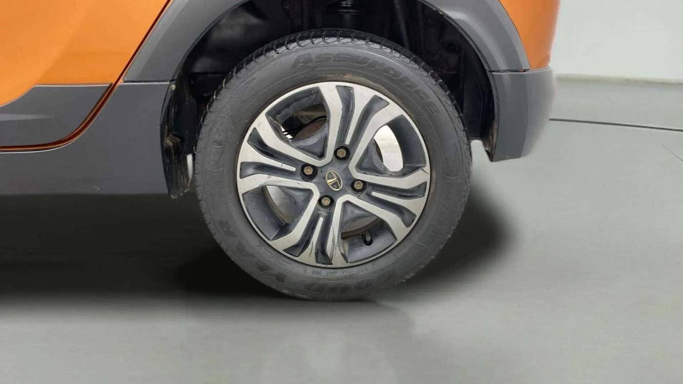 2018 Tata TIAGO NRG PETROL, Petrol, Manual, 35,819 km, Left Rear Wheel