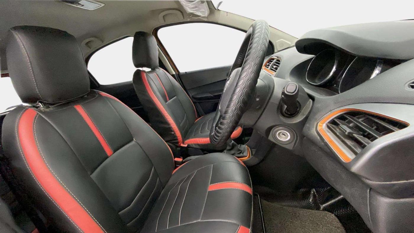 2018 Tata TIAGO NRG PETROL, Petrol, Manual, 35,819 km, Right Side Front Door Cabin