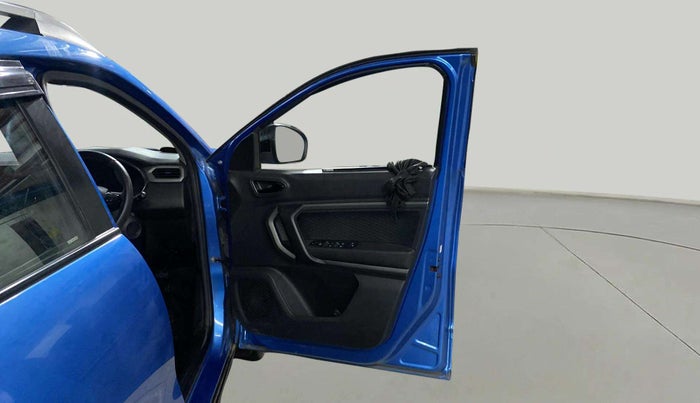 2022 Renault Kiger RXZ MT, Petrol, Manual, 12,944 km, RHS Front Door