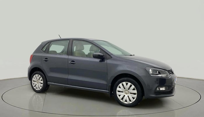 2016 Volkswagen Polo COMFORTLINE 1.2L, Petrol, Manual, 30,065 km, Right Front Diagonal