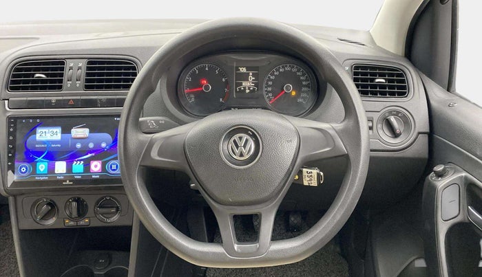 2016 Volkswagen Polo COMFORTLINE 1.2L, Petrol, Manual, 30,065 km, Steering Wheel Close Up