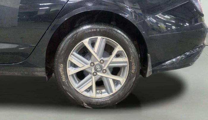 2023 Hyundai Verna SX 1.5 l MPI, Petrol, Manual, 21,921 km, Left Rear Wheel