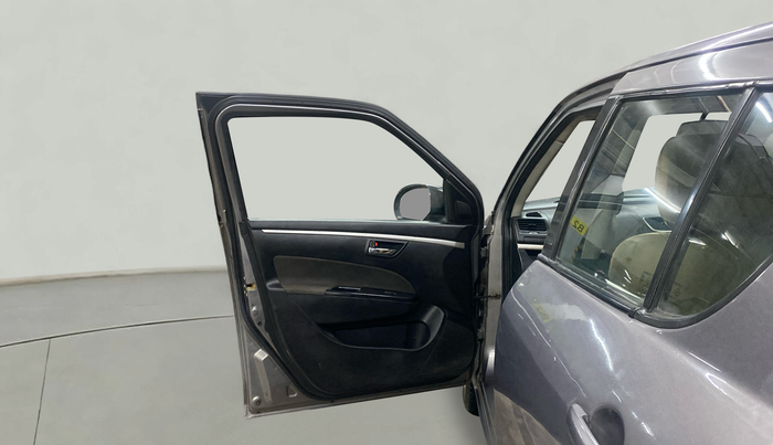 2017 Maruti Swift ZXI, Petrol, Manual, 19,328 km, LHS Front Door