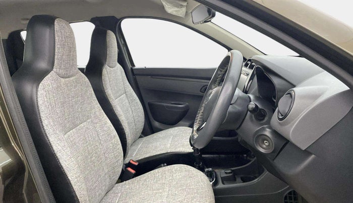 2016 Renault Kwid RXT 0.8, Petrol, Manual, 28,766 km, Right Side Front Door Cabin