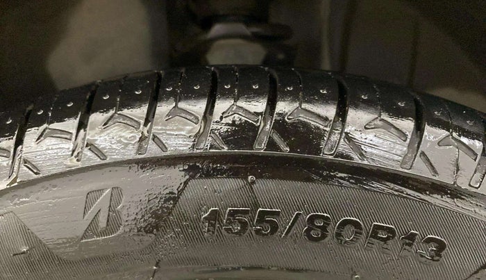 2016 Renault Kwid RXT 0.8, Petrol, Manual, 28,766 km, Right Front Tyre Tread