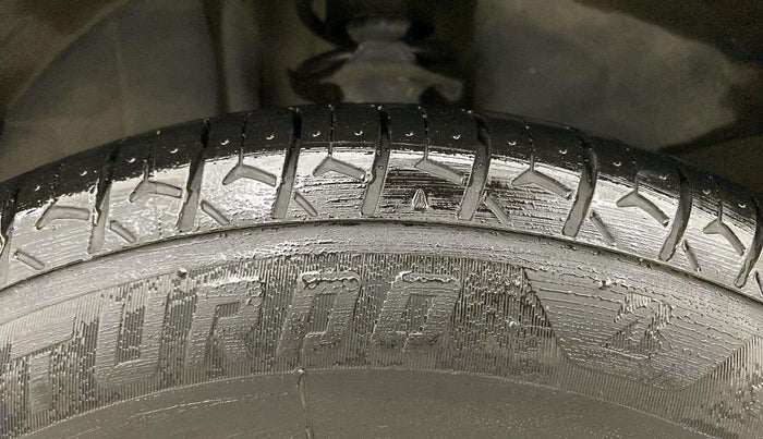 2016 Renault Kwid RXT 0.8, Petrol, Manual, 28,766 km, Left Front Tyre Tread