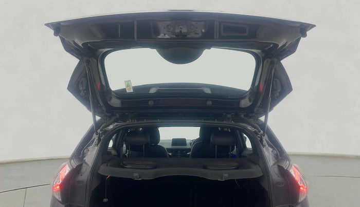 2022 Tata NEXON XZ PLUS PETROL DARK EDITION, Petrol, Manual, 19,344 km, Boot Door Open