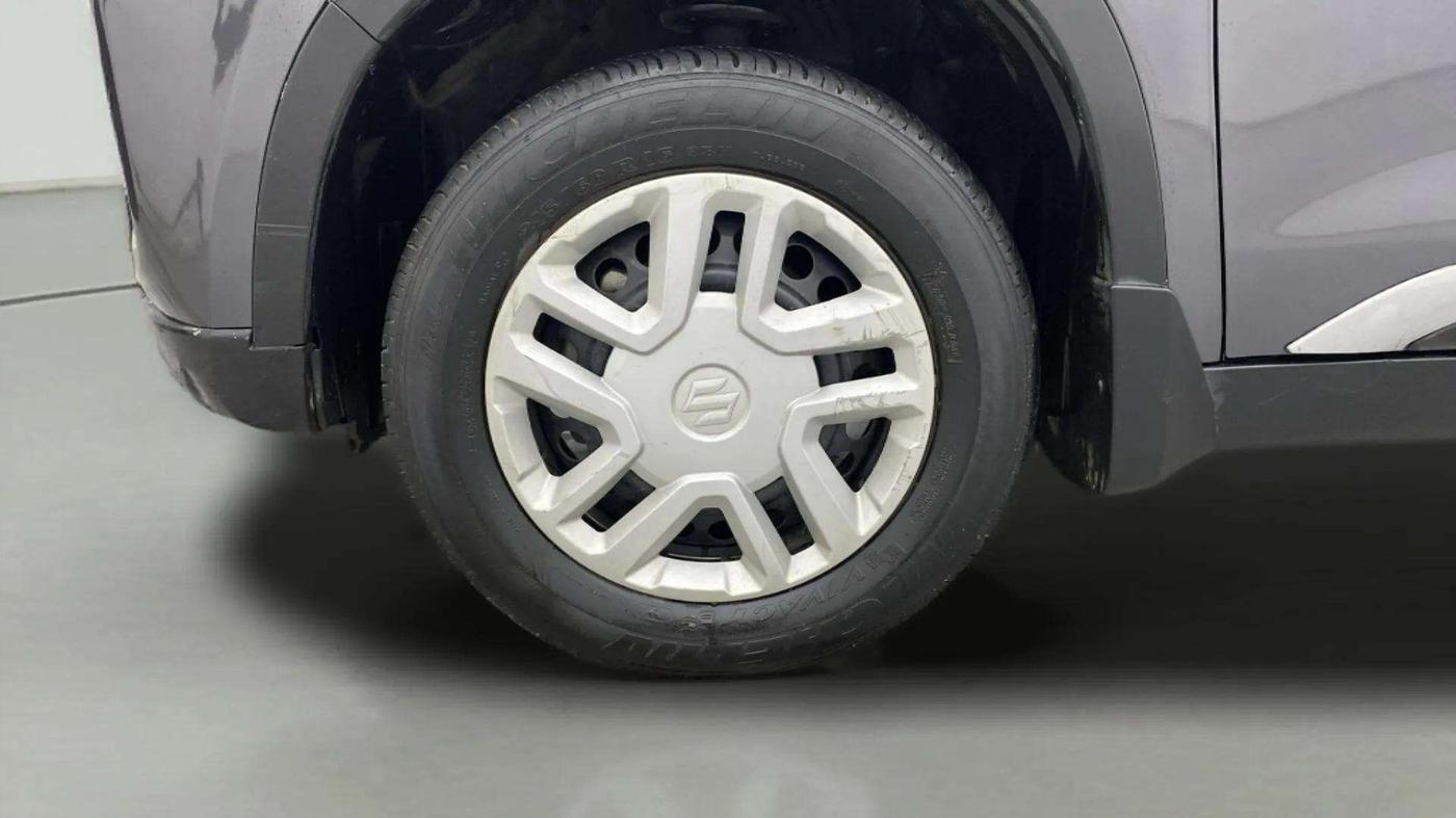 2021 Maruti Vitara Brezza VXI, Petrol, Manual, 69,033 km, Left Front Wheel