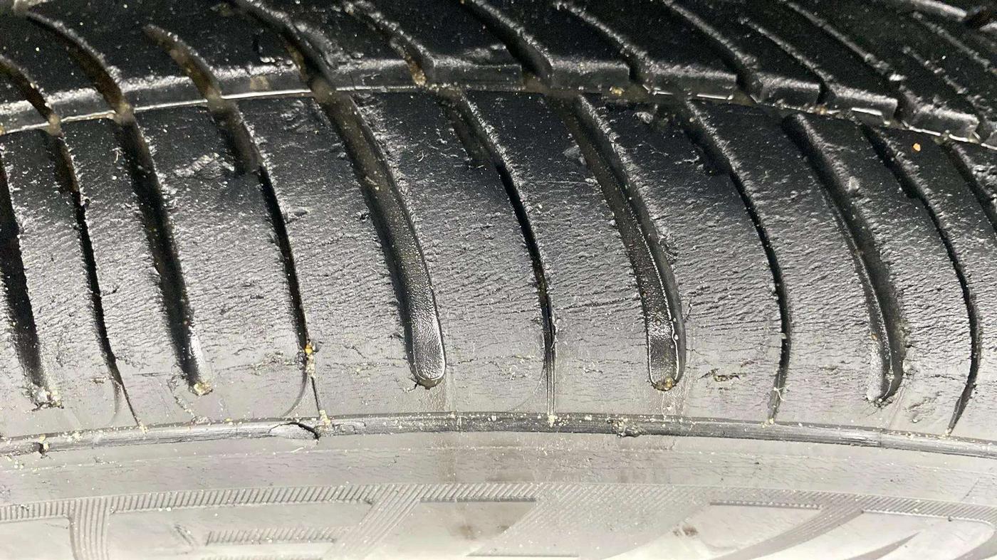 2021 Maruti Vitara Brezza VXI, Petrol, Manual, 69,033 km, Left Front Tyre Tread