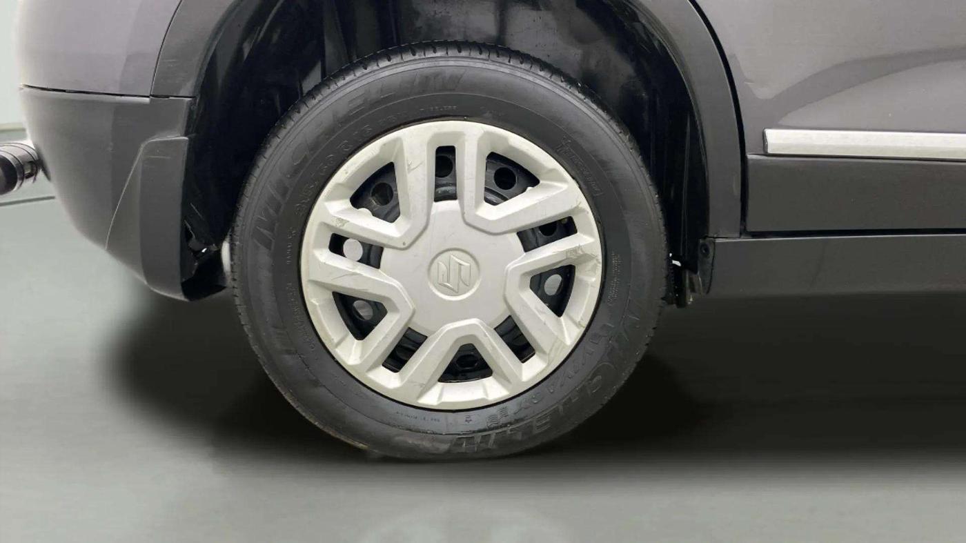 2021 Maruti Vitara Brezza VXI, Petrol, Manual, 69,033 km, Right Rear Wheel