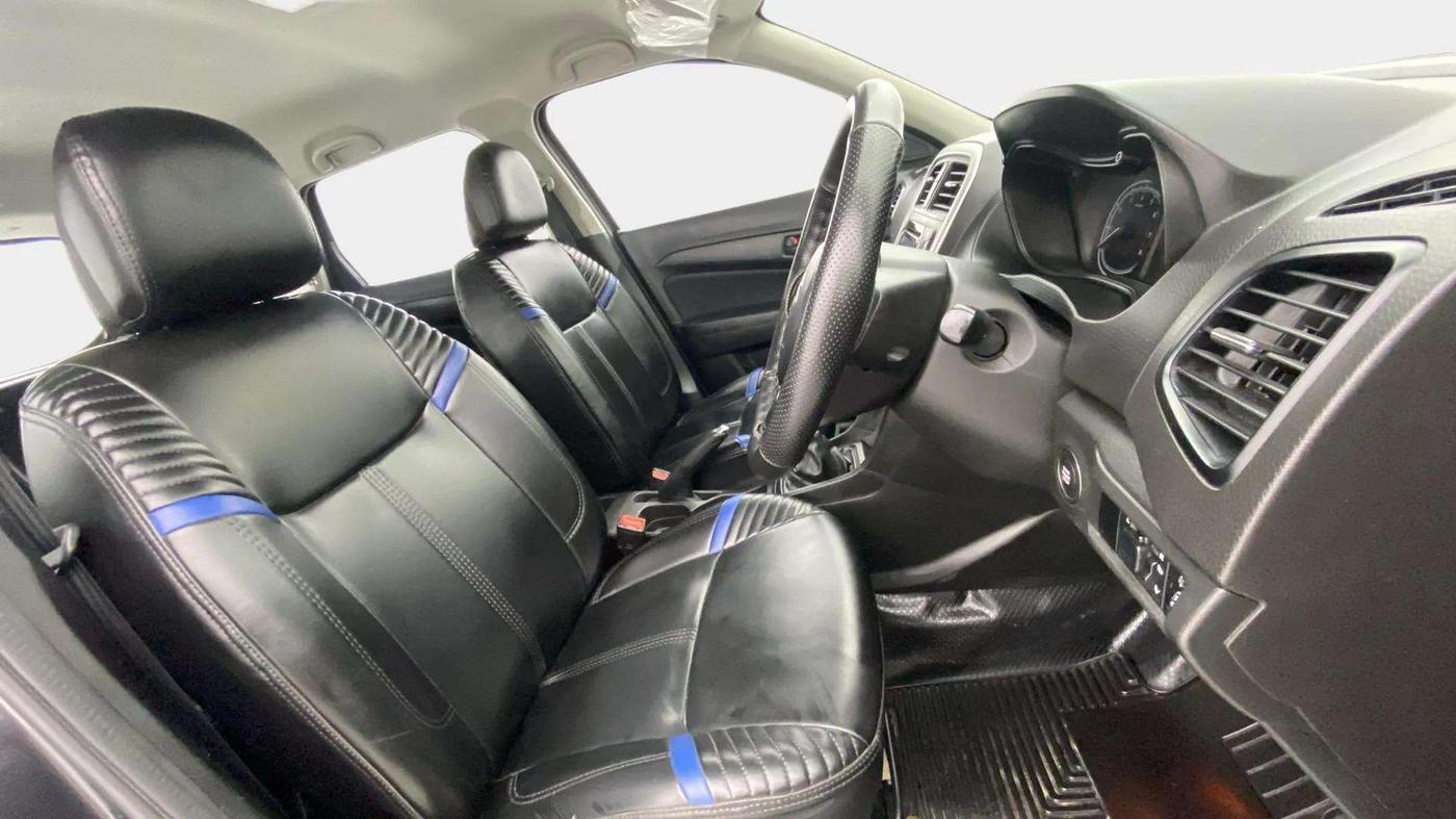 2021 Maruti Vitara Brezza VXI, Petrol, Manual, 69,033 km, Right Side Front Door Cabin