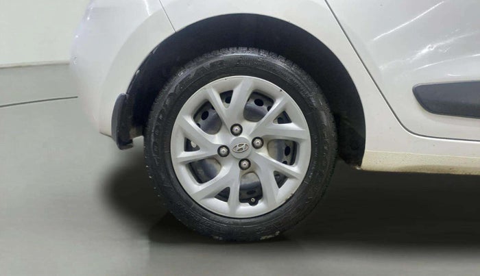 2019 Hyundai Grand i10 SPORTZ 1.2 KAPPA VTVT, Petrol, Manual, 33,184 km, Right Rear Wheel