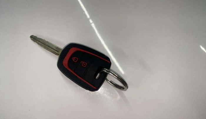 2019 Hyundai Grand i10 SPORTZ 1.2 KAPPA VTVT, Petrol, Manual, 33,184 km, Key Close Up
