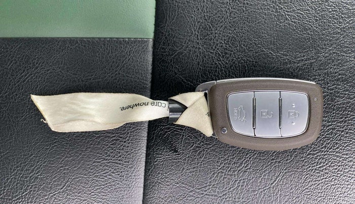 2023 Hyundai EXTER SX(O) CONNECT 1.2 AMT, Petrol, Automatic, 10,273 km, Key Close Up