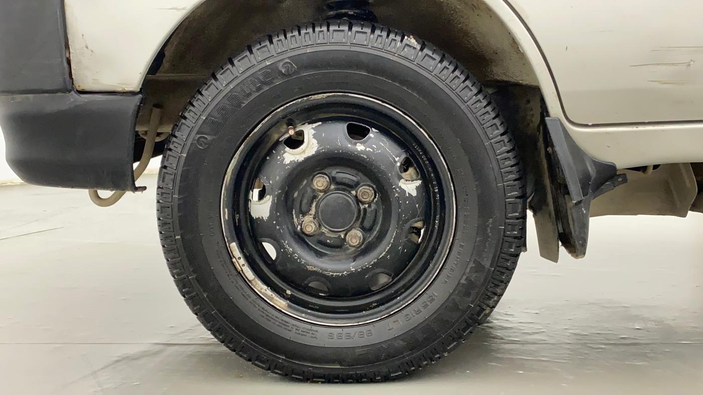 2018 Maruti Eeco 5 STR WITH A/C+HTR, CNG, Manual, 63,705 km, Left Front Wheel