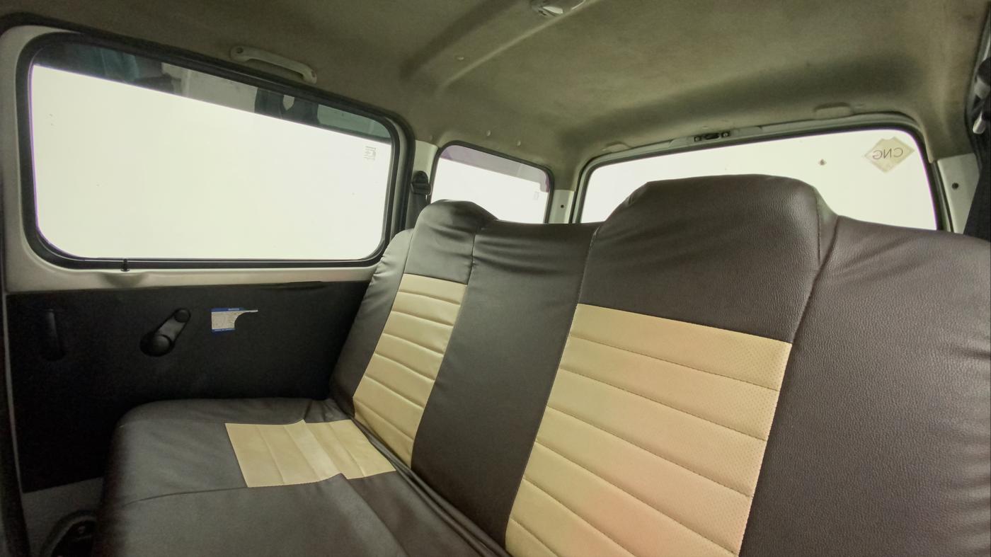 2018 Maruti Eeco 5 STR WITH A/C+HTR, CNG, Manual, 63,705 km, Right Side Rear Door Cabin