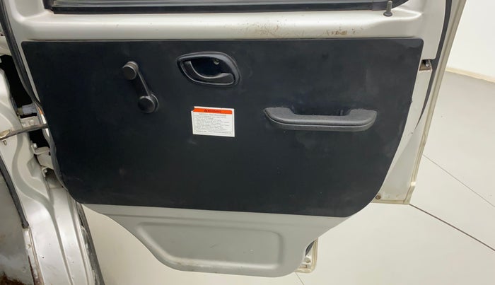 2018 Maruti Eeco 5 STR WITH A/C+HTR, CNG, Manual, 63,705 km, Driver Side Door Panels Control