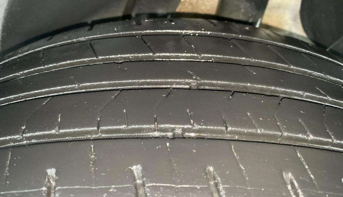 2022 Hyundai Creta E 1.5 PETROL, Petrol, Manual, 24,085 km, Left Rear Tyre Tread