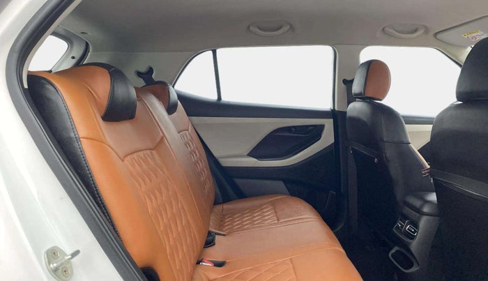 2022 Hyundai Creta E 1.5 PETROL, Petrol, Manual, 24,085 km, Right Side Rear Door Cabin