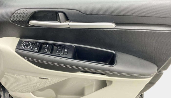 2020 KIA SONET HTX PLUS 1.0 IMT, Petrol, Manual, 12,378 km, Driver Side Door Panels Control