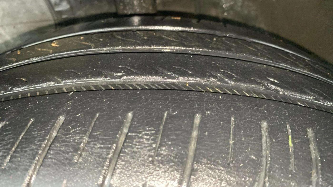 2013 Toyota Etios V, Petrol, Manual, 70,370 km, Left Front Tyre Tread