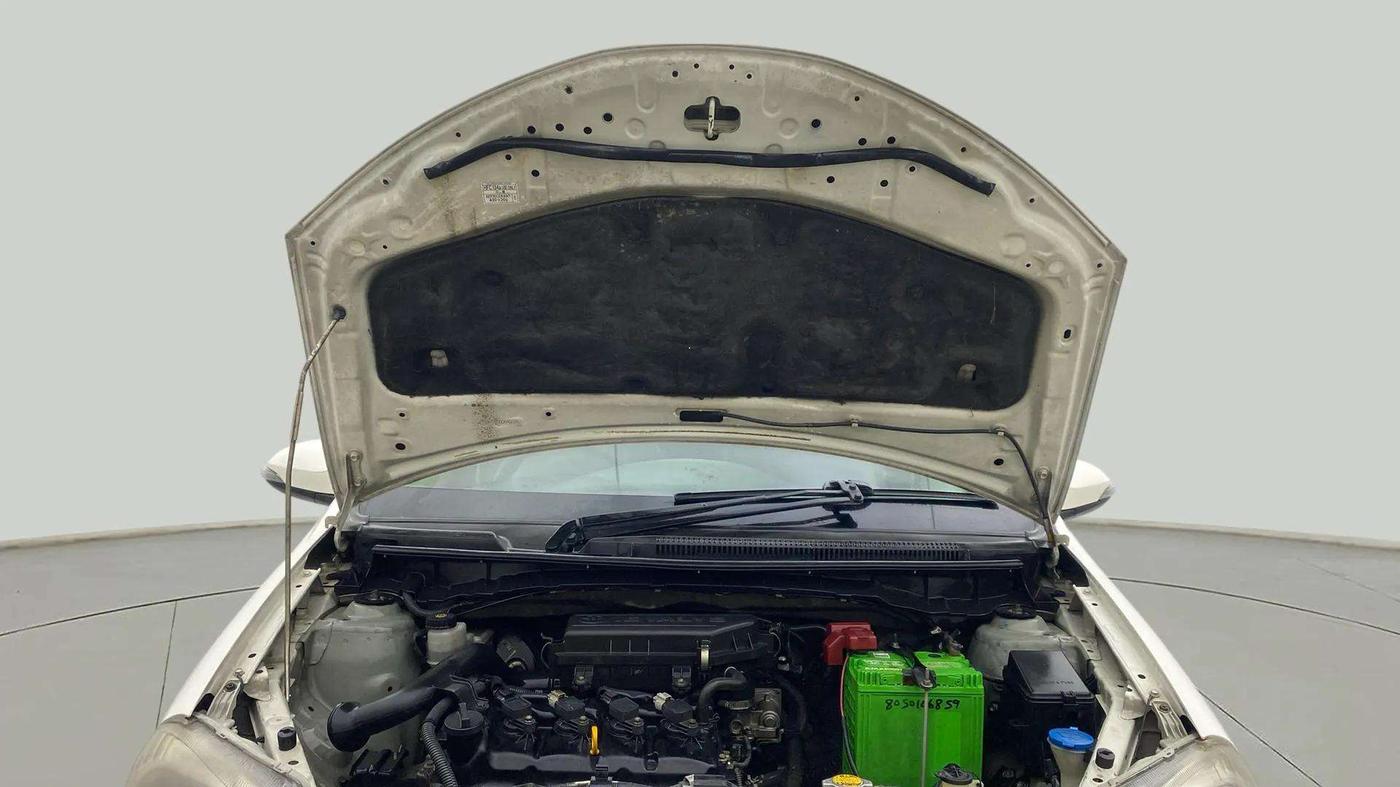 2013 Toyota Etios V, Petrol, Manual, 70,370 km, Open Bonet