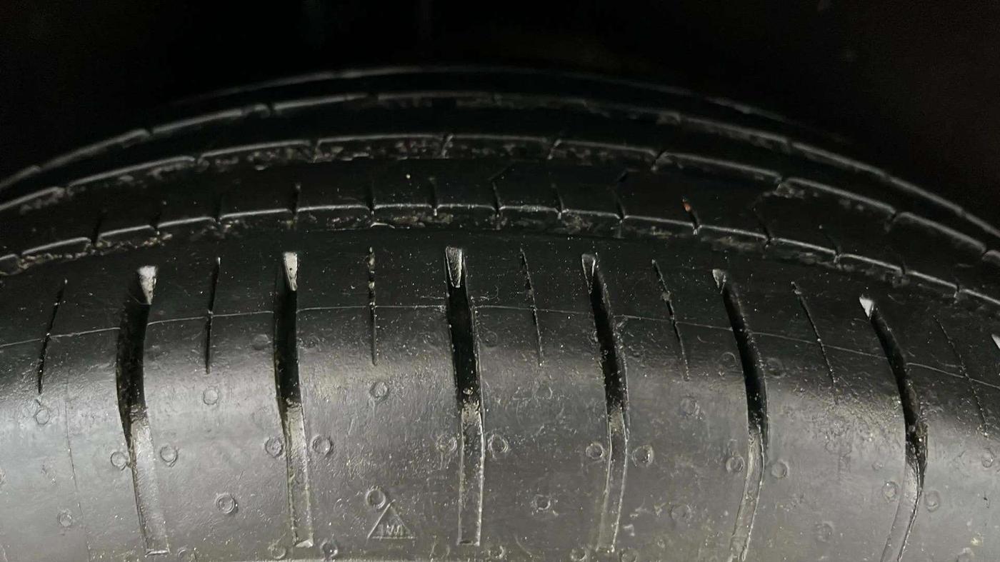 2016 Ford Ecosport TITANIUM 1.5L PETROL AT, Petrol, Automatic, 59,885 km, Right Rear Tyre Tread