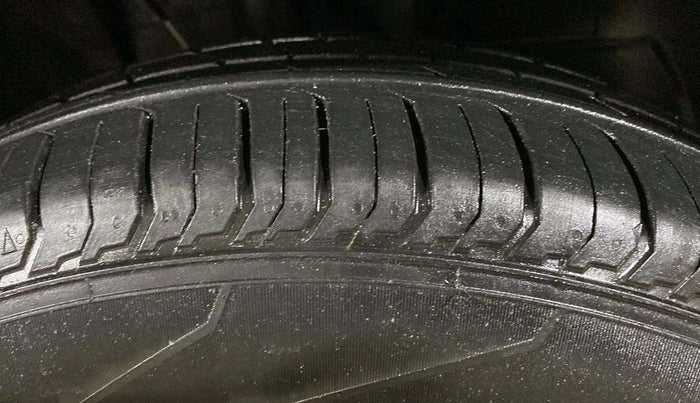 2023 Tata PUNCH PURE MT, Petrol, Manual, 4,616 km, Right Front Tyre Tread