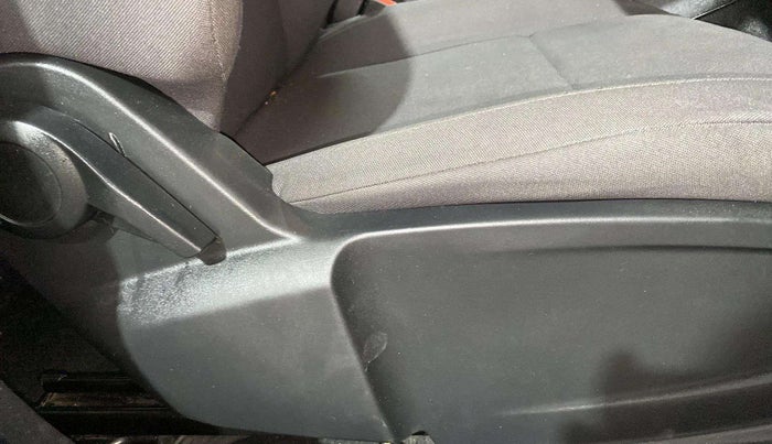 2023 Tata PUNCH PURE MT, Petrol, Manual, 4,616 km, Driver Side Adjustment Panel