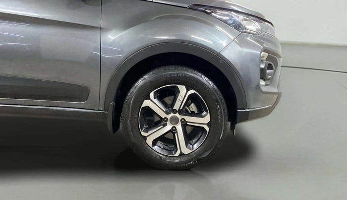 2023 Tata NEXON XZ PLUS DIESEL (L), Diesel, Manual, 60,237 km, Right Front Wheel