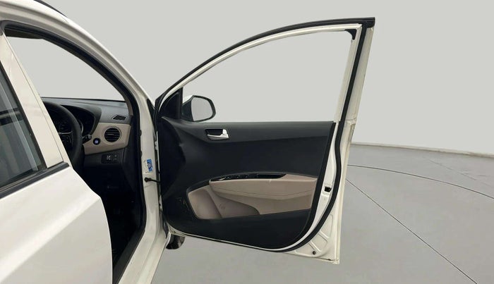 2015 Hyundai Grand i10 ASTA 1.2 KAPPA VTVT, CNG, Manual, 86,132 km, RHS Front Door