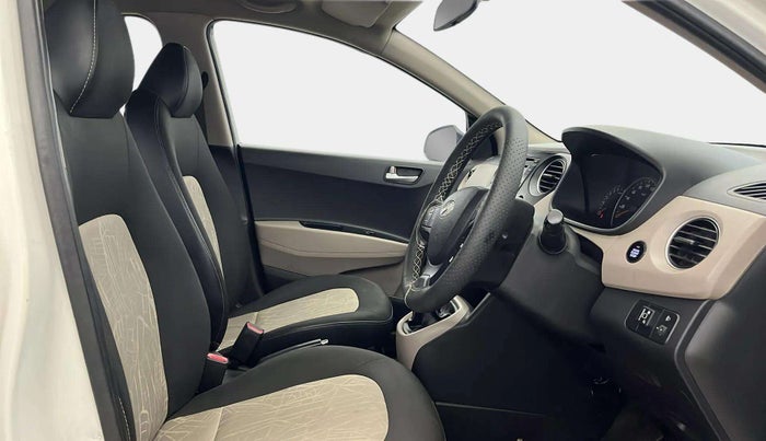 2015 Hyundai Grand i10 ASTA 1.2 KAPPA VTVT, CNG, Manual, 86,132 km, Right Side Front Door Cabin