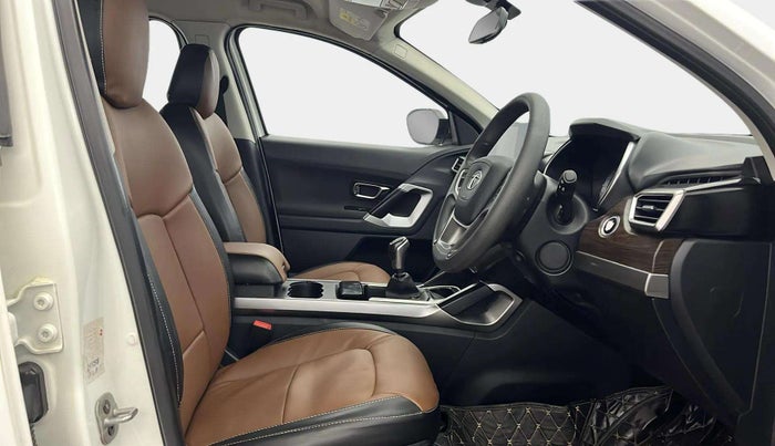 2021 Tata Harrier XT 2.0L KRYOTEC, Diesel, Manual, 50,375 km, Right Side Front Door Cabin