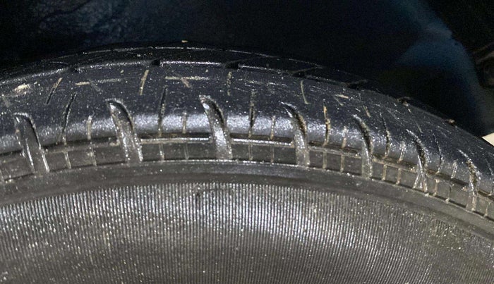 2018 Maruti Alto 800 LXI, Petrol, Manual, 53,534 km, Right Front Tyre Tread