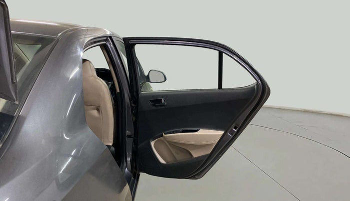2018 Hyundai Xcent E+, CNG, Manual, 94,924 km, RHS Rear Door