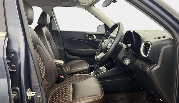 2020 Hyundai VENUE S 1.2, Petrol, Manual, 19,127 km, Right Side Front Door Cabin