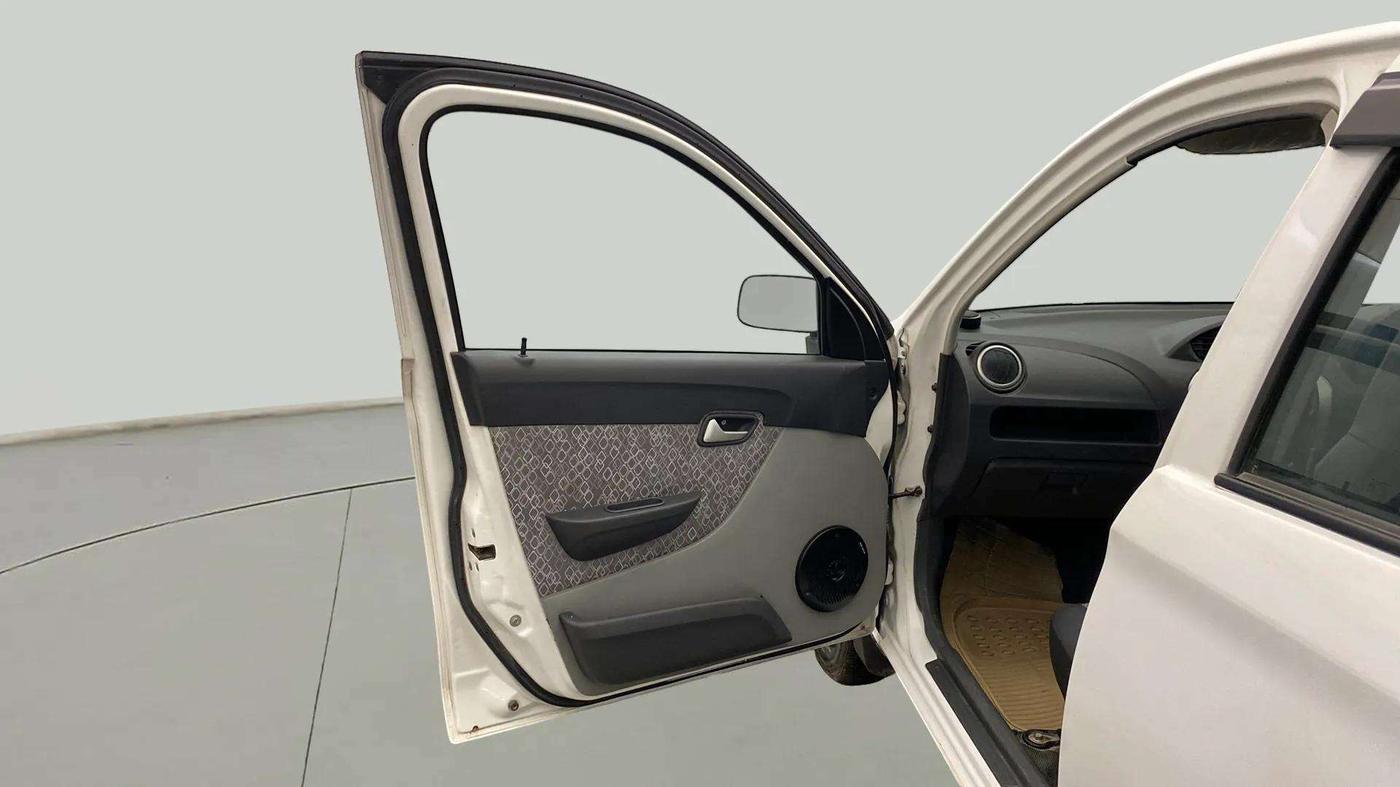 2019 Maruti Alto 800 LXI, CNG, Manual, 61,023 km, LHS Front Door