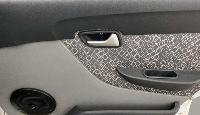 2019 Maruti Alto 800 LXI, CNG, Manual, 61,023 km, Driver Side Door Panels Control