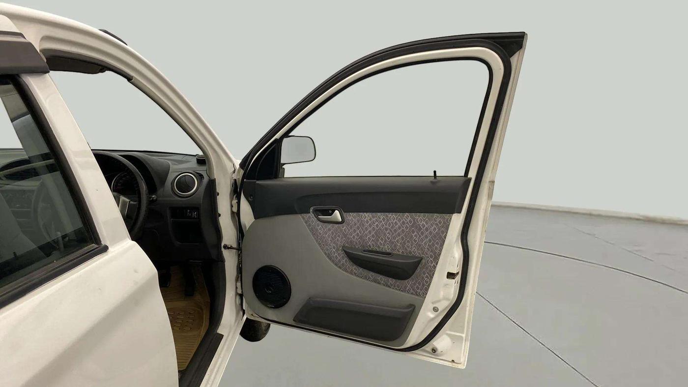 2019 Maruti Alto 800 LXI, CNG, Manual, 61,023 km, RHS Front Door