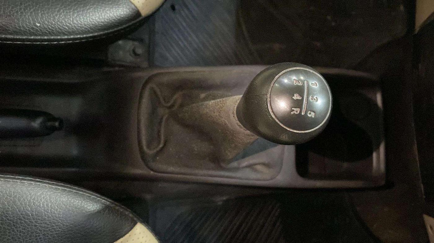 2015 Hyundai Eon D-LITE+, Petrol, Manual, 23,186 km, Gear Lever