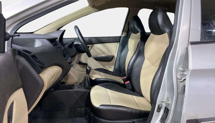 2015 Hyundai Eon D-LITE+, Petrol, Manual, 23,186 km, Right Side Front Door Cabin