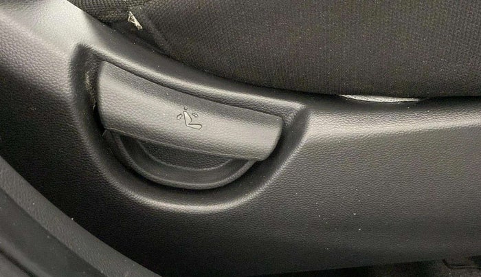 2018 Hyundai Grand i10 SPORTZ 1.2 KAPPA VTVT, Petrol, Manual, 4,182 km, Driver Side Adjustment Panel