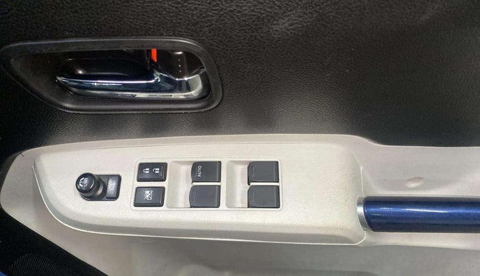 2021 Maruti IGNIS ZETA 1.2 AMT, Petrol, Automatic, 16,241 km, Driver Side Door Panels Control