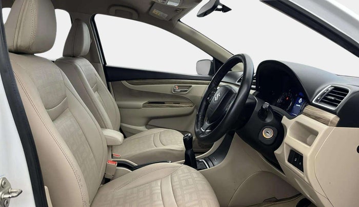 2019 Maruti Ciaz DELTA 1.5 SHVS MT PETROL, Petrol, Manual, 82,643 km, Right Side Front Door Cabin