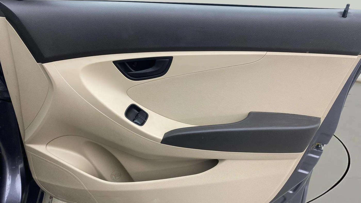 2017 Hyundai Eon ERA +, Petrol, Manual, 19,067 km, Driver Side Door Panels Control