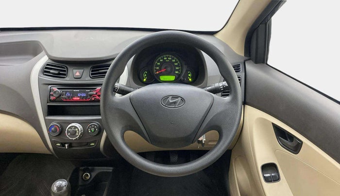 2017 Hyundai Eon ERA +, Petrol, Manual, 19,067 km, Steering Wheel Close Up