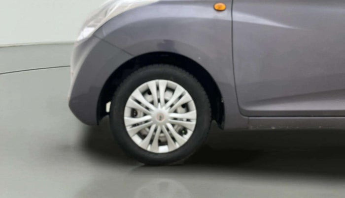 2017 Hyundai Eon ERA +, Petrol, Manual, 19,067 km, Left Front Wheel