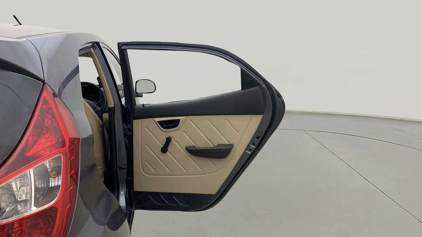 2017 Hyundai Eon ERA +, Petrol, Manual, 19,067 km, RHS Rear Door