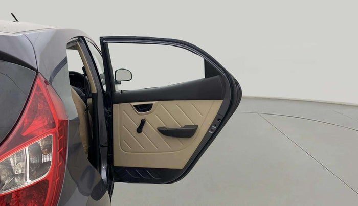 2017 Hyundai Eon ERA +, Petrol, Manual, 19,067 km, RHS Rear Door